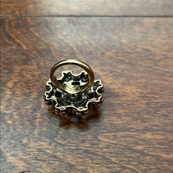 Fun Cocktail Flower Ring with Antique Gold Metal, Aqua and Green, Size 5 - Picture 6 of 16